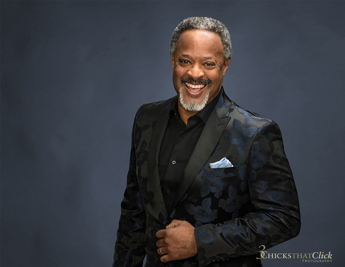 Singer/Entertainer Thos Shipley, 3 Chicks That Click Photography