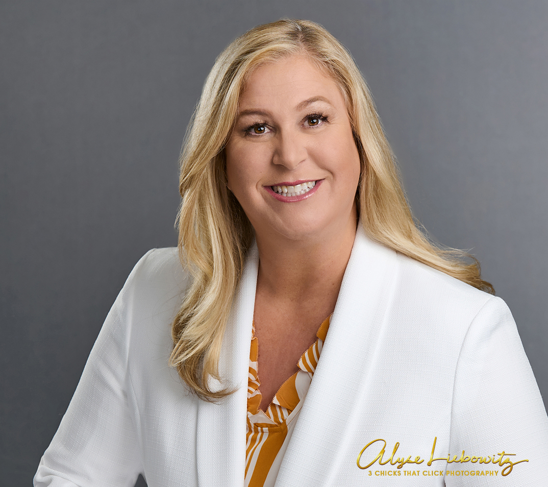 Terersa Kret, Financial Planner, photographed by 3 Chicks That Click Photography