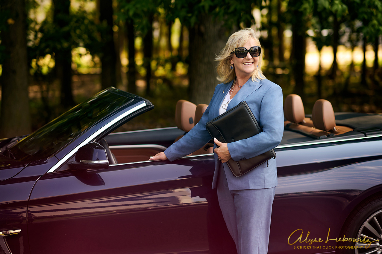 Rhonda Petit, 3x5 Coaching - author of The Spirit of Selling, photographed by 3 Chicks That Click Photography