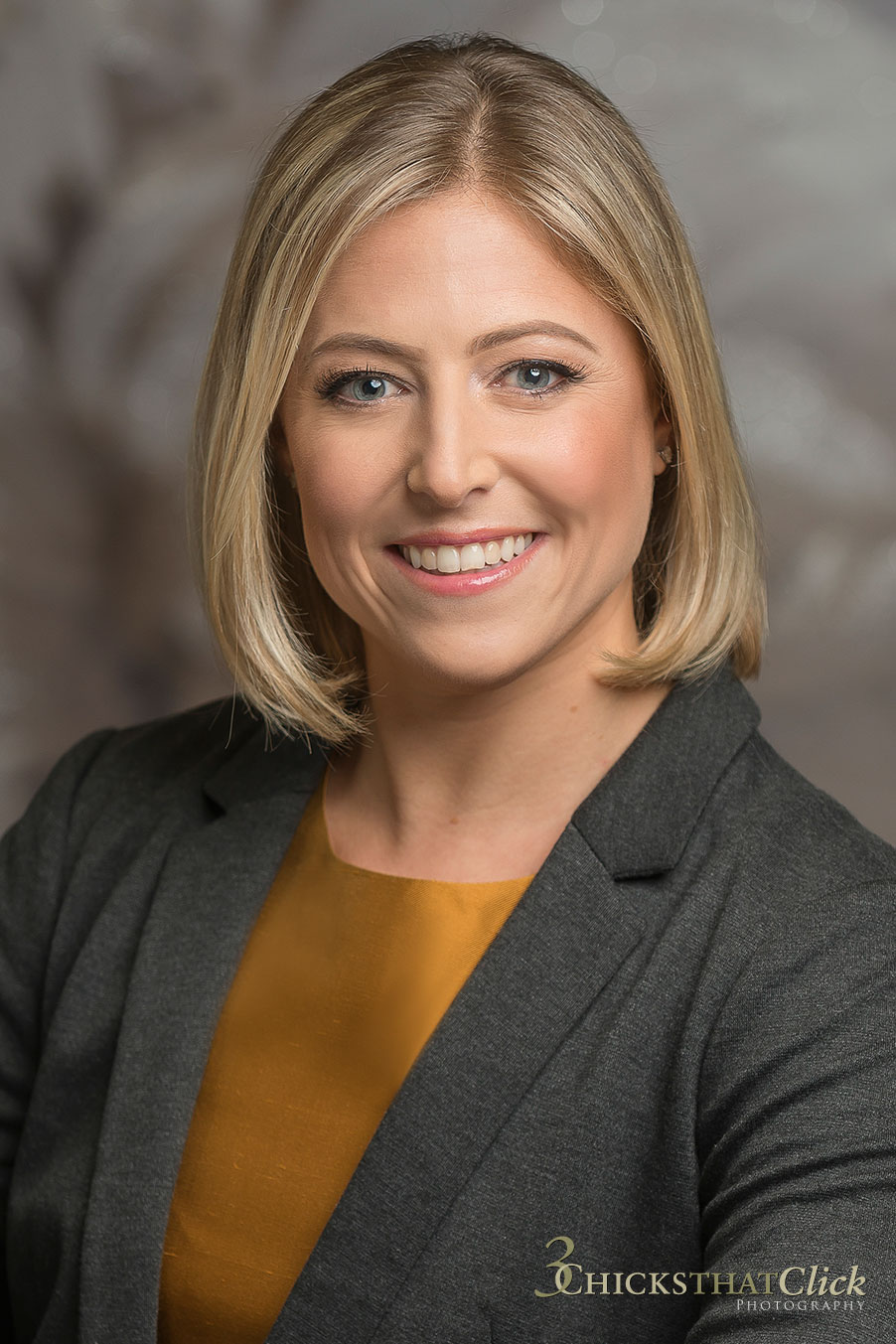 Alli - Financial Advisor 2